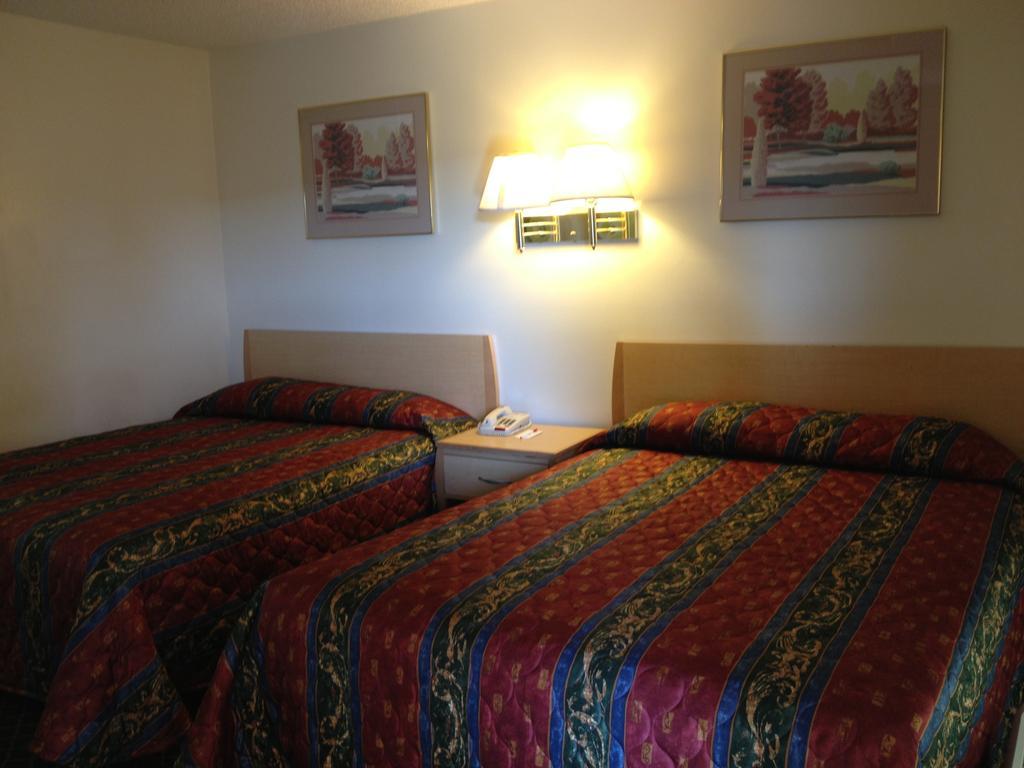 Riverside Inn & Suites 외부 사진